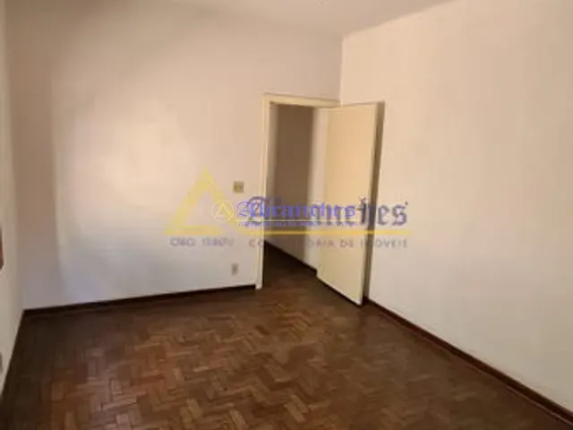Casa com 450m² 3 quartos e 2 banheiros, à venda, no bairro Vila Doutor Eiras em São Paulo