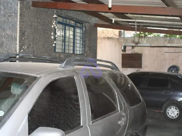Casa com 300m² 5 quartos e 4 banheiros, à venda, no bairro Jardim Arizona em São Paulo