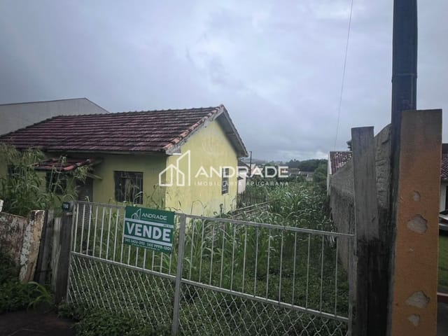 Casa com 370m² 2 quartos e 1 banheiro, à venda, no bairro Jardim Tibagi em Apucarana