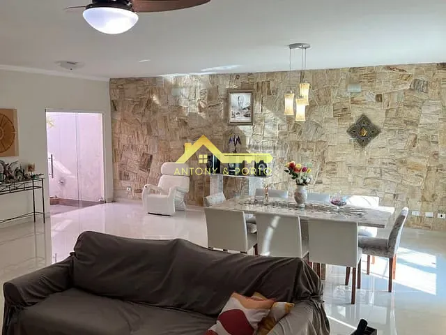 Casa com 432m² 3 quartos e 2 banheiros, à venda, no bairro Vila Augusta em Guarulhos