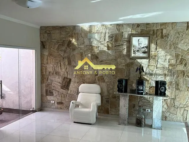 Casa com 432m² 3 quartos e 2 banheiros, à venda, no bairro Vila Augusta em Guarulhos