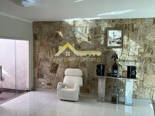 Casa com 432m² 3 quartos e 2 banheiros, à venda, no bairro Vila Augusta em Guarulhos