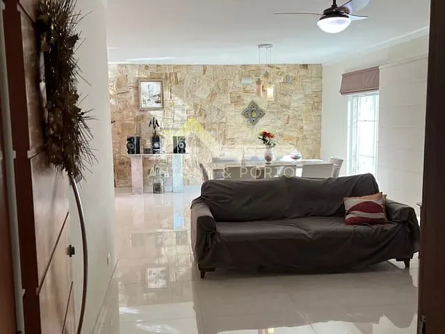 Casa com 432m² 3 quartos e 2 banheiros, à venda, no bairro Vila Augusta em Guarulhos