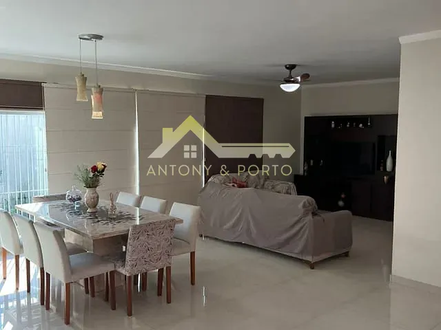 Casa com 432m² 3 quartos e 2 banheiros, à venda, no bairro Vila Augusta em Guarulhos