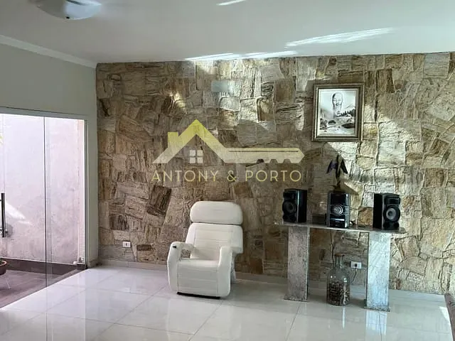 Casa com 432m² 3 quartos e 2 banheiros, à venda, no bairro Vila Augusta em Guarulhos