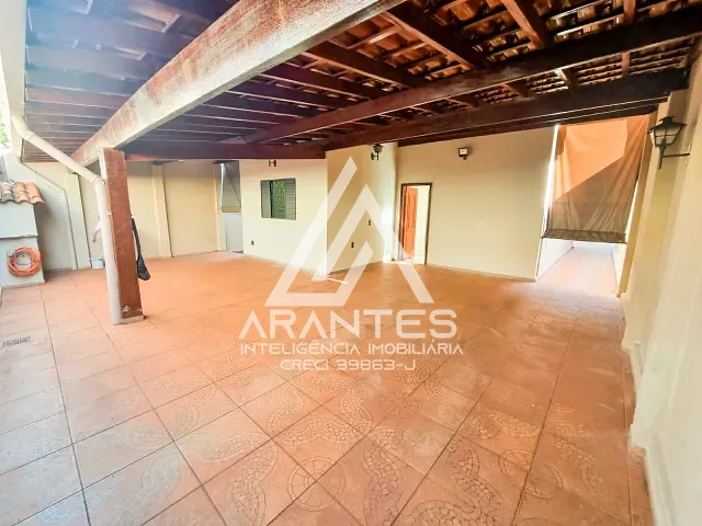 Casa 2 quartos e 2 banheiros, à venda, no bairro Jardim Nova Barretos em Barretos