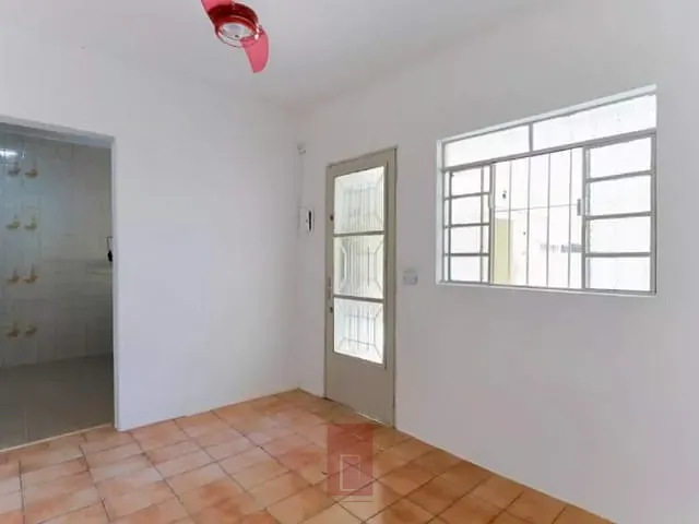 Casa 1 quarto e 1 banheiro, para alugar, no bairro Santa Teresinha em São Paulo