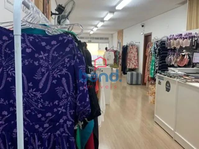 Casa com 189m² 3 quartos e 3 banheiros, à venda, no bairro Centro em Porto Feliz