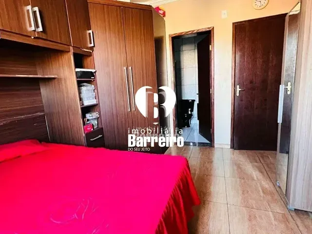 Casa com 300m² 3 quartos e 2 banheiros, à venda, no bairro Araguaia em Belo Horizonte