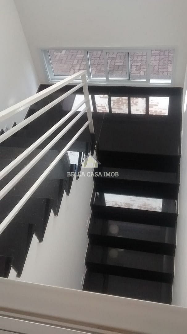 Casa à venda com 3 quartos, 200m² - Foto 17