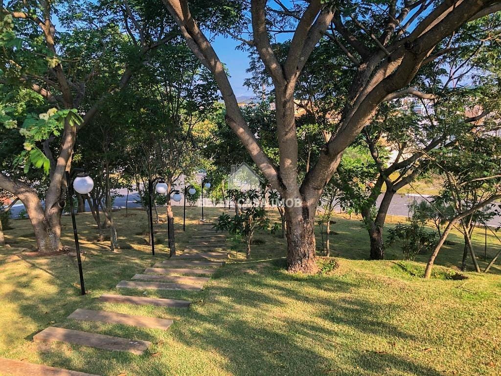 Casa à venda com 3 quartos, 200m² - Foto 44
