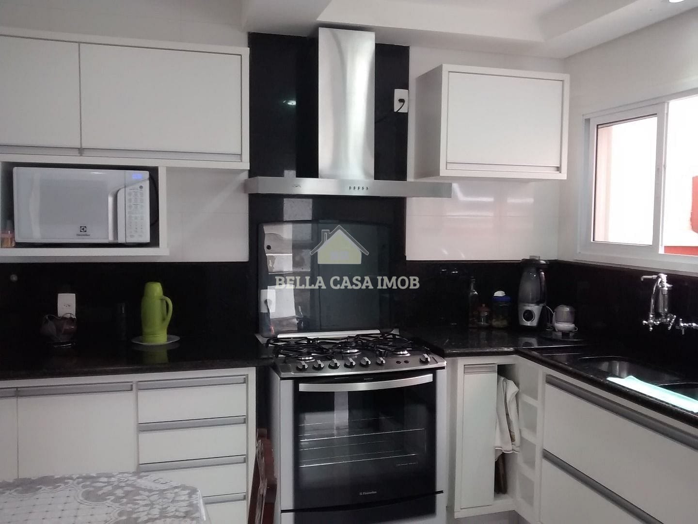 Casa à venda com 3 quartos, 200m² - Foto 3