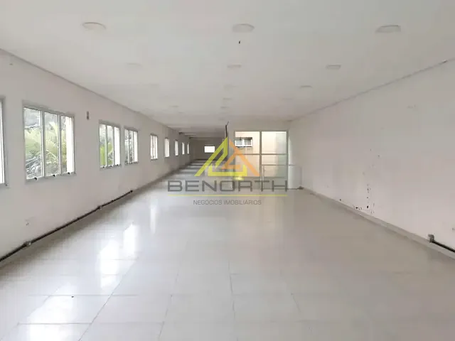 Casa com 480m², para alugar, no bairro Aclimação em São Paulo