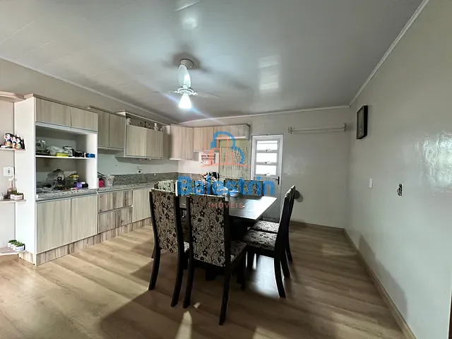 Casa 5 quartos e 2 banheiros, à venda, no bairro Nossa Senhora da Salete em Fraiburgo