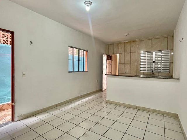 Casa com 170m² 7 quartos e 4 banheiros, à venda, no bairro Jardim Brasília (Zona Leste) em São Paulo