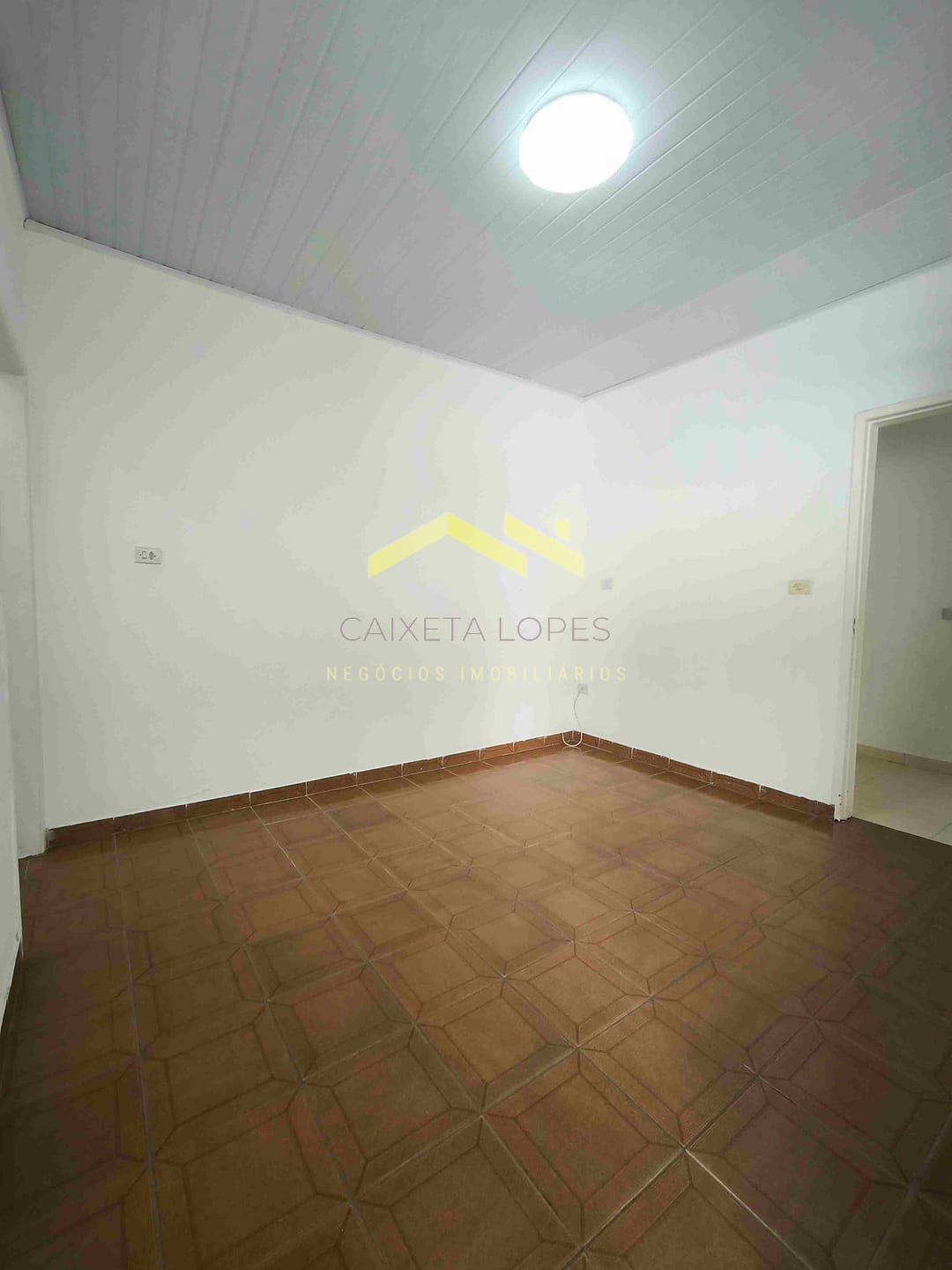 Casa para alugar com 2 quartos, 70m² - Foto 16