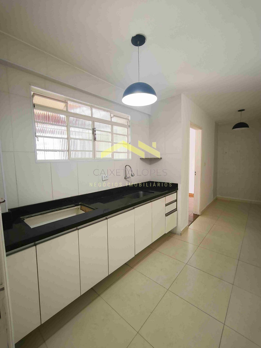 Casa para alugar com 2 quartos, 70m² - Foto 11