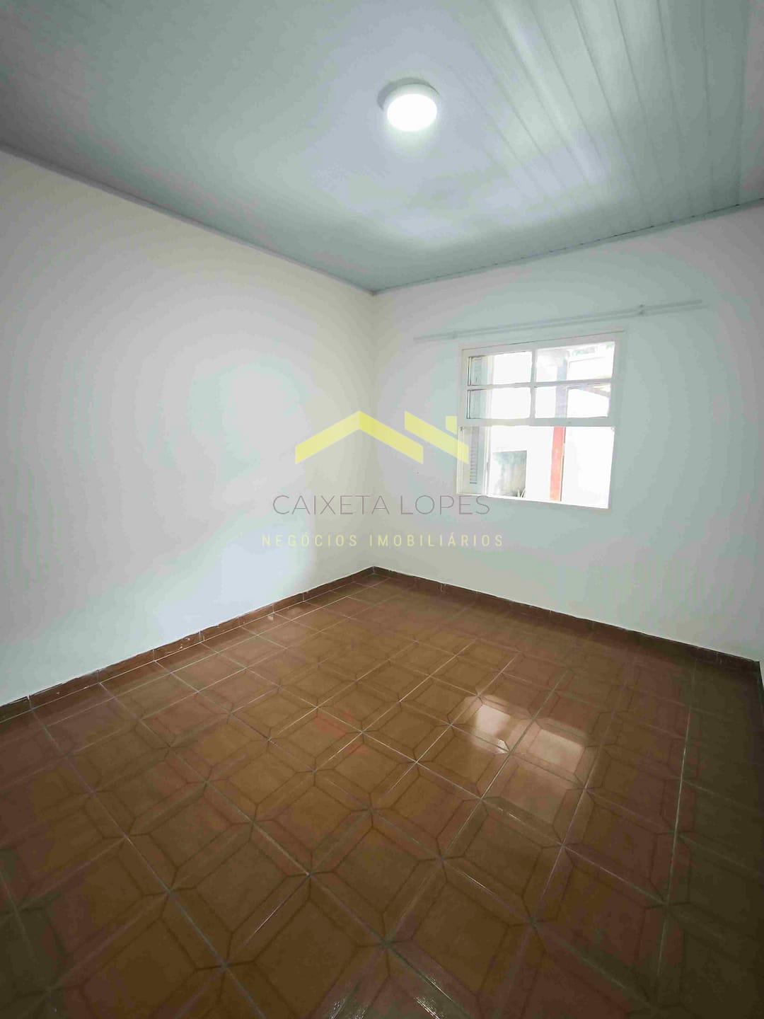 Casa para alugar com 2 quartos, 70m² - Foto 18