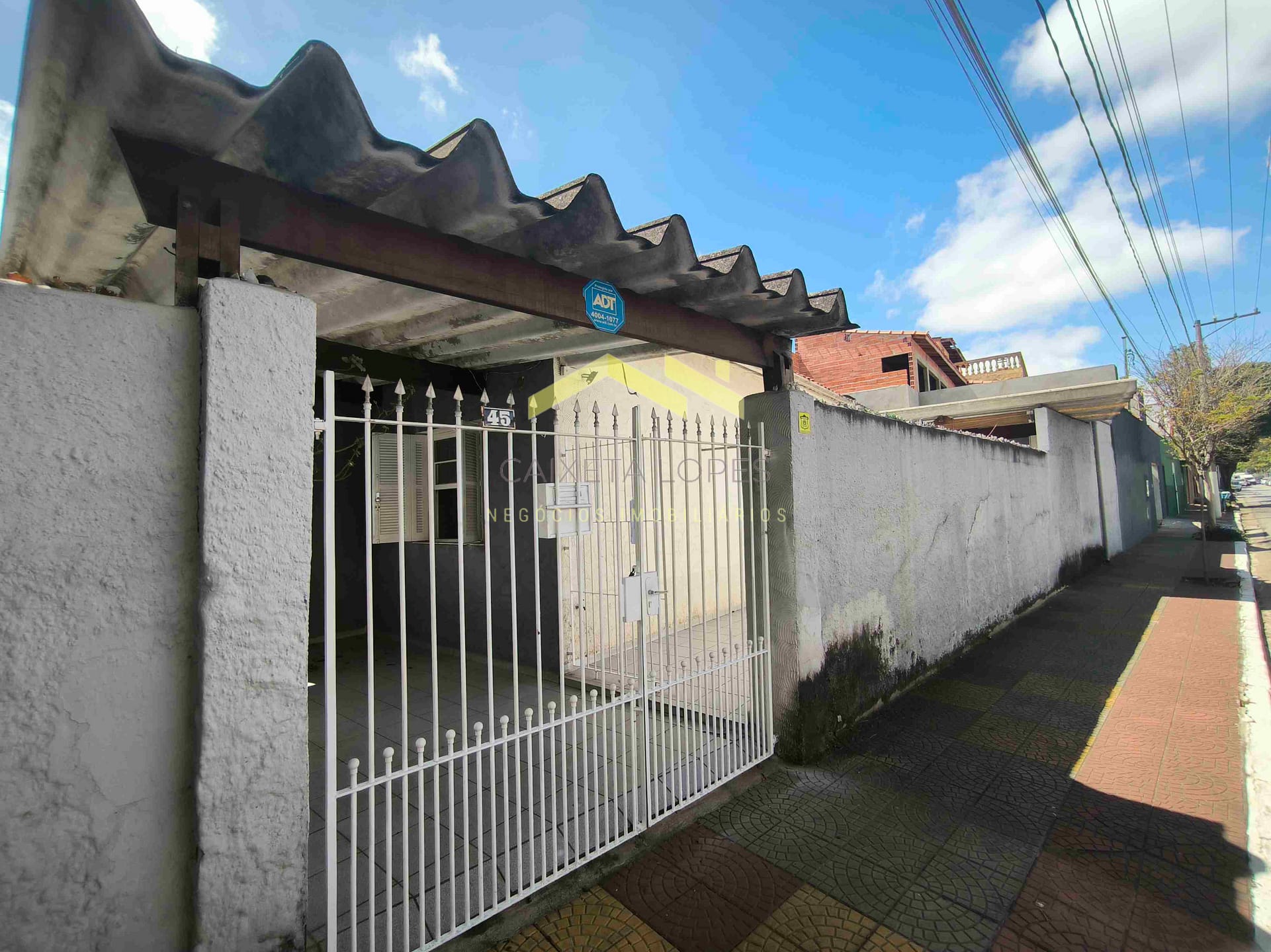 Casa para alugar com 2 quartos, 70m² - Foto 1