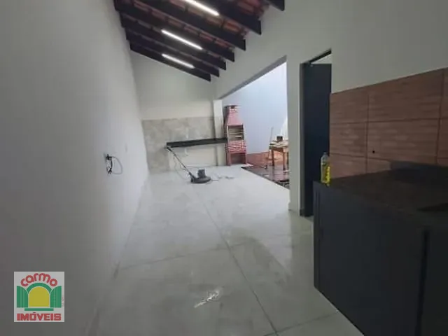 Casa com 200m² 3 quartos e 3 banheiros, à venda, no bairro Residencial Flamboyant em Anápolis