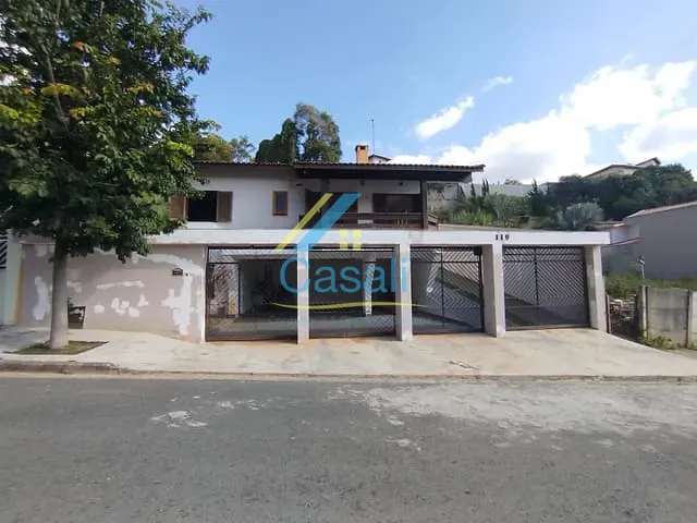 Casa com 544m² 3 quartos e 2 banheiros, à venda, no bairro Parque 9 de Julho em São Roque