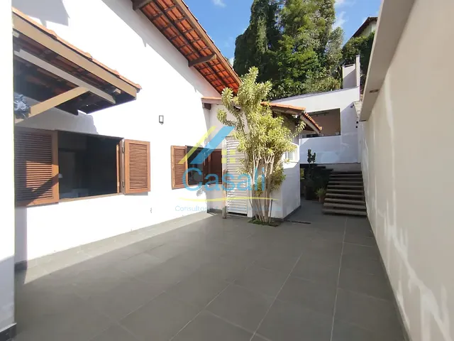 Casa com 544m² 3 quartos e 2 banheiros, à venda, no bairro Parque 9 de Julho em São Roque