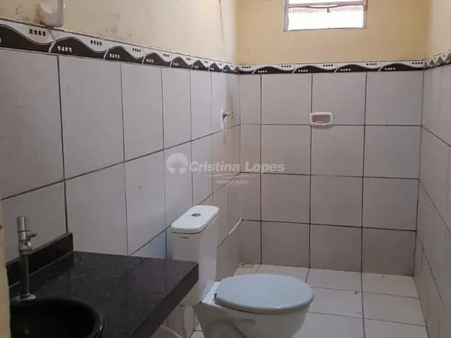 Casa com 300m² 2 quartos e 2 banheiros, à venda, no bairro Primavera em Teresina