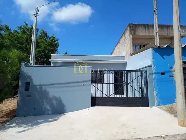 Casa 2 quartos e 2 banheiros, à venda, no bairro Residencial Olívio Barbosa em Porto Feliz