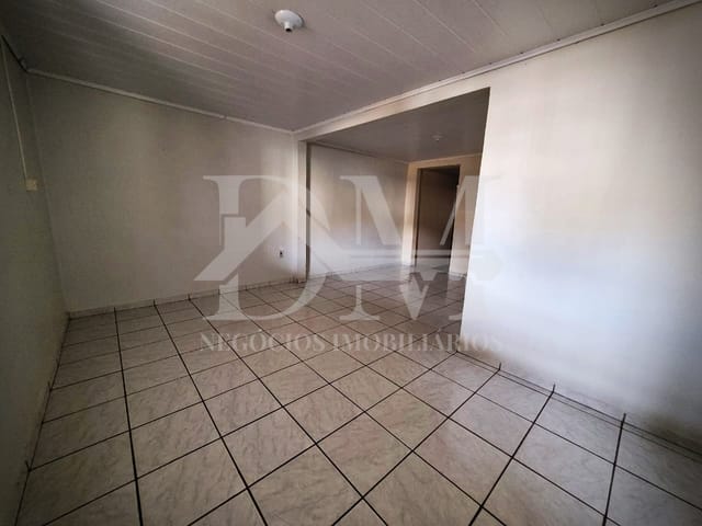 Casa 3 quartos e 1 banheiro, à venda, no bairro Vila Kennedy em Jaguariaíva