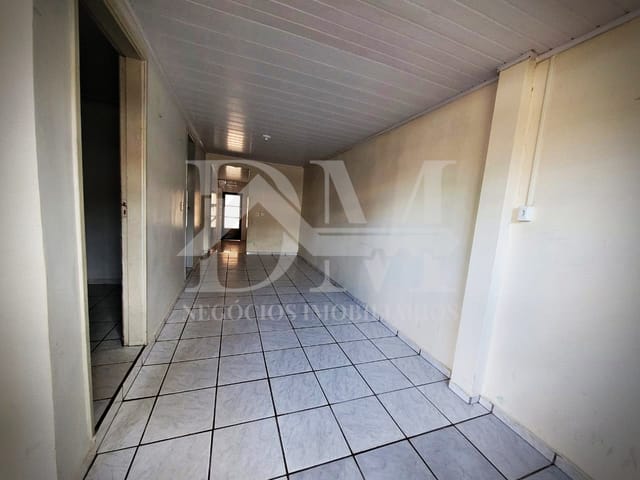 Casa 3 quartos e 1 banheiro, à venda, no bairro Vila Kennedy em Jaguariaíva