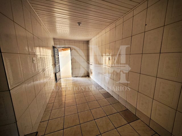 Casa 3 quartos e 1 banheiro, à venda, no bairro Vila Kennedy em Jaguariaíva