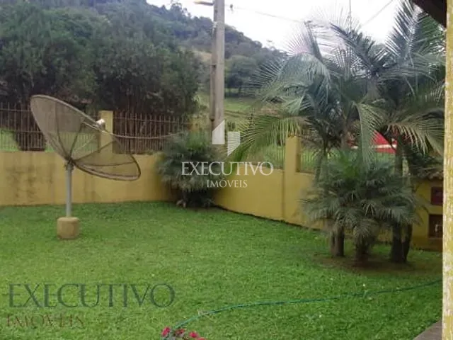 Casa com 600m² 3 quartos e 1 banheiro, à venda, no bairro Arroio Grande em Arroio Do Meio