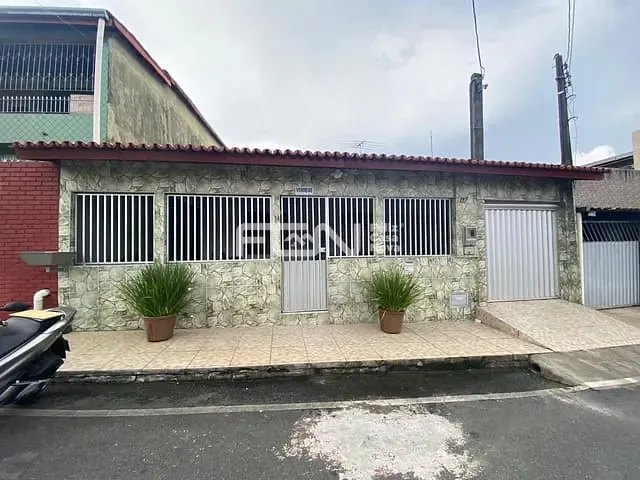 Casa 2 quartos e 3 banheiros, à venda, no bairro Gleba A em Camaçari