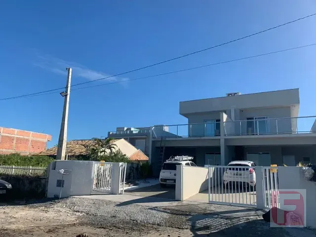 Casa 5 quartos e 3 banheiros, à venda, no bairro CAMBIJU em Itapoá