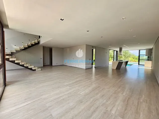 Casa com 458m² 3 quartos e 5 banheiros, à venda, no bairro Recanto dos Eucaliptos em São José dos Campos