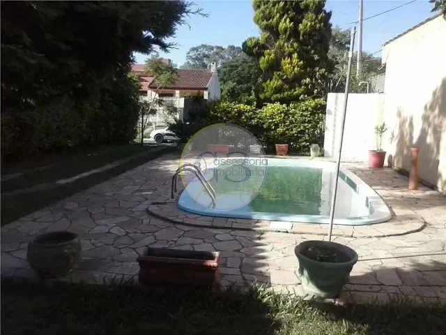 Casa 1 quarto e 2 banheiros, à venda, no bairro Laranjal em Pelotas