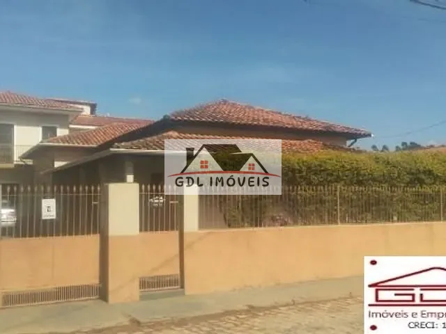 Casa 10 quartos e 7 banheiros, à venda, no bairro Tronqueiras em Passa Quatro