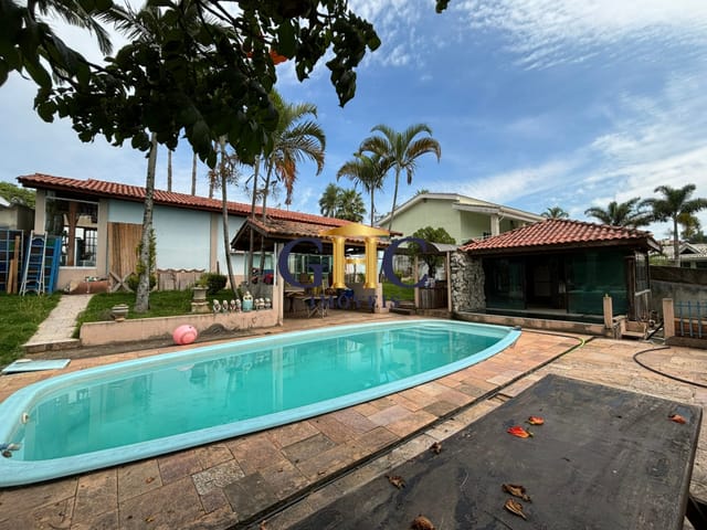 Casa com 1080m² 3 quartos e 3 banheiros, à venda, no bairro CONDOMÍNIO TERRAS DE SÃO FRANCISCO em SALTO DE PIRAPORA