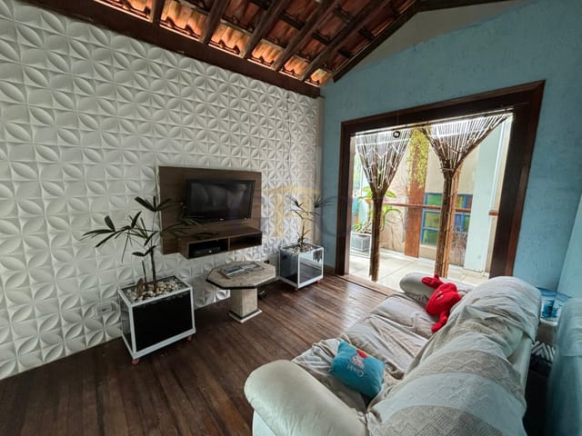Casa com 1080m² 3 quartos e 3 banheiros, à venda, no bairro CONDOMÍNIO TERRAS DE SÃO FRANCISCO em SALTO DE PIRAPORA