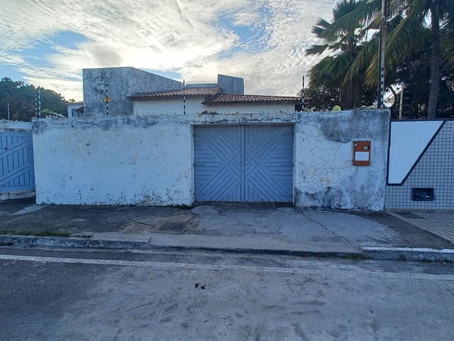 Casa com 414m² 3 quartos e 3 banheiros, à venda, no bairro Coroa do Meio em Aracaju