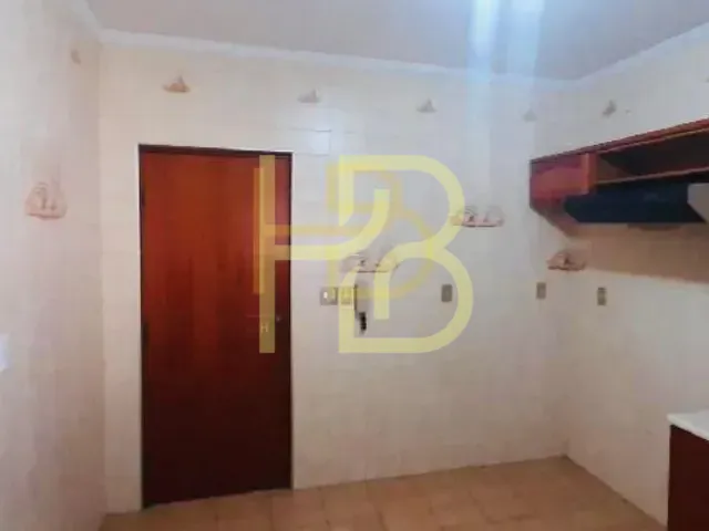 Casa 3 quartos e 4 banheiros, para alugar, no bairro Parque Campolim em Sorocaba