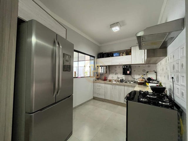 Casa com 391m² 3 quartos e 4 banheiros, à venda, no bairro Residencial dos Ipês em Nova Mutum