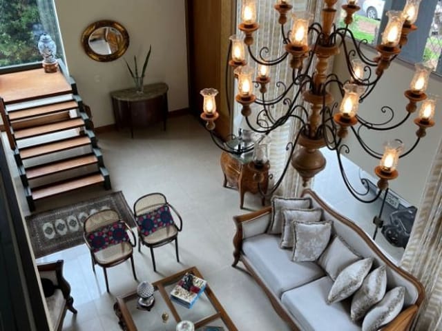 Casa com 507m² 4 quartos e 4 banheiros, à venda, no bairro Esperança em Londrina