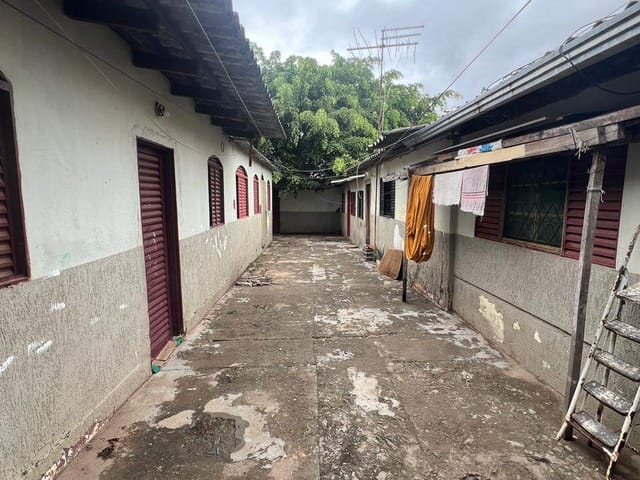 Casa 9 quartos e 7 banheiros, à venda, no bairro Taguatinga Norte (Taguatinga) em Brasília