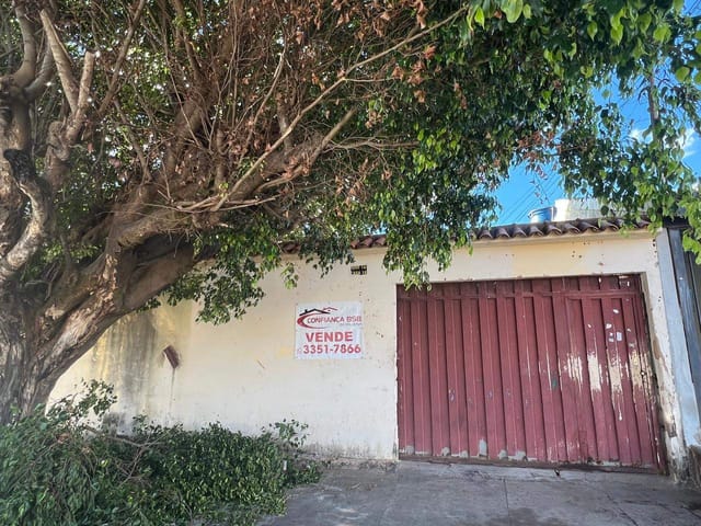 Casa 9 quartos e 7 banheiros, à venda, no bairro Taguatinga Norte (Taguatinga) em Brasília