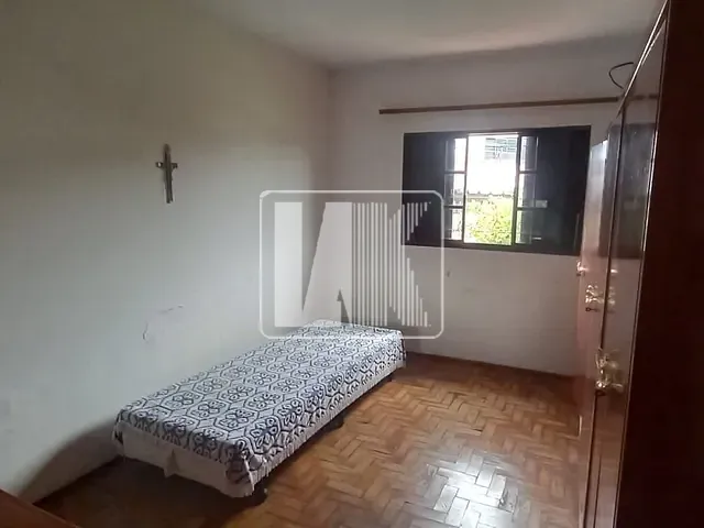 Casa com 480m² 2 quartos e 1 banheiro, à venda, no bairro Vila Sacadura Cabral em Santo André