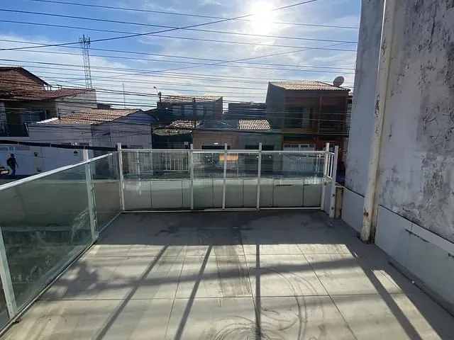 Casa 3 quartos e 2 banheiros, à venda, no bairro Jardim Guanabara em Fortaleza