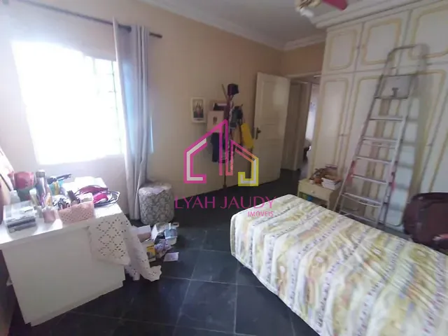 Casa com 500m² 3 quartos e 3 banheiros, à venda, no bairro SANTA ROSA em Cuiabá