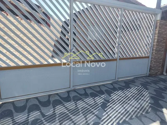 Casa com 125m² 2 quartos e 1 banheiro, à venda, no bairro Jardim Imperador em Praia Grande