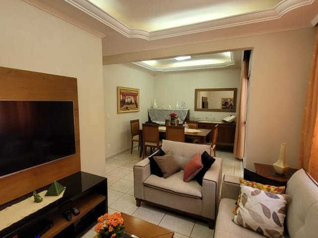 Casa com 200m² 4 quartos e 3 banheiros, à venda, no bairro Chácaras Saudáveis e Encantadoras em Jundiaí